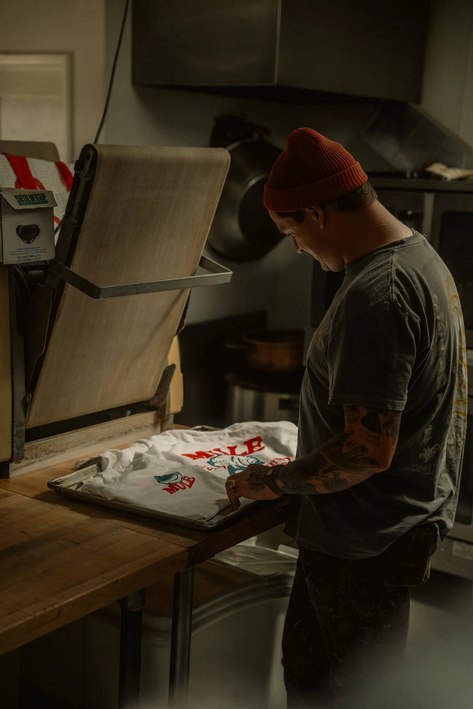 T-shirt personaliseren met een transferpers